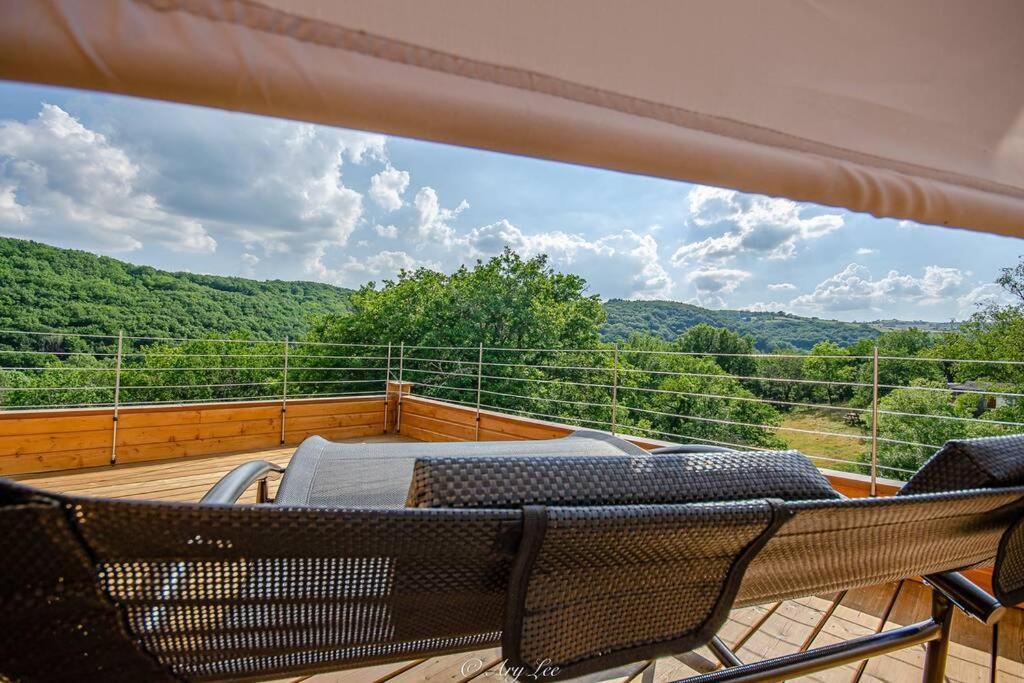 Gite Du Mont Plaisir Villa Chouvigny ภายนอก รูปภาพ