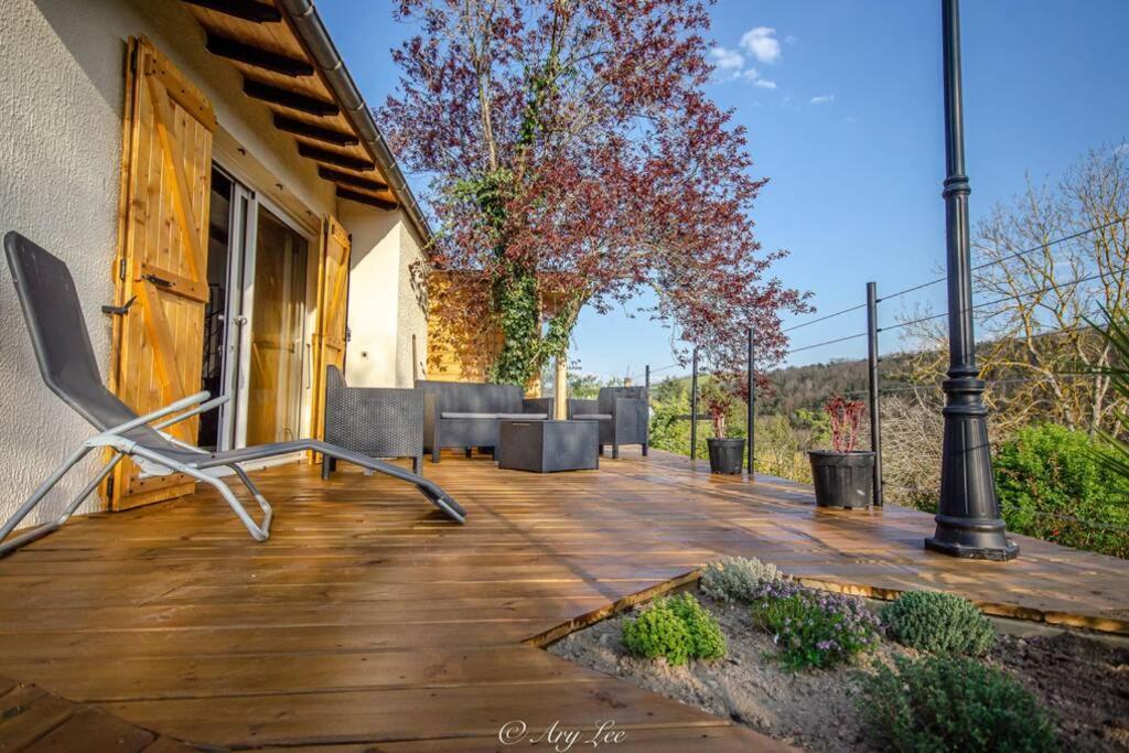 Gite Du Mont Plaisir Villa Chouvigny ภายนอก รูปภาพ